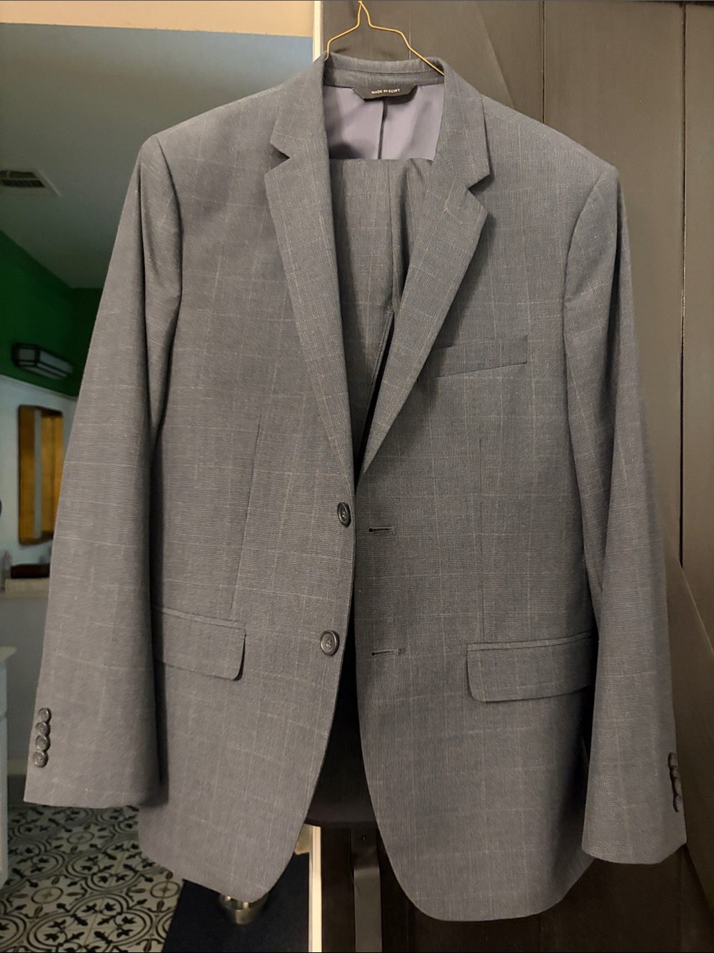 Banana Republic Gray Windowpane Men's Suit Blazer and Pants set